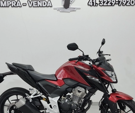 Honda CB 300F Twister Flex 2025 Vermelho — foto 1 de 3