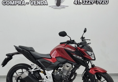 Honda CB 300F Twister Flex 2025 Vermelho — foto 1 de 3