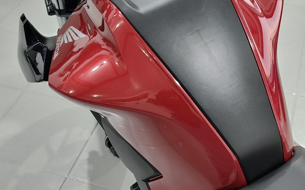 imagem-https://www.socarrao.com.br/sc-vehicle-images-prod/3712482/1788888400187-V2hhdHNBcHAgSW1hZ2UgMjAyNS0xMC0wMSBhdCAxMi4xMi4yOSAoNykuanBlZw.jpeg