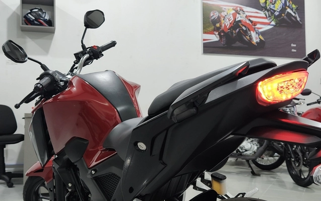 imagem-https://www.socarrao.com.br/sc-vehicle-images-prod/3712482/1788888400345-V2hhdHNBcHAgSW1hZ2UgMjAyNS0xMC0wMSBhdCAxMi4xMi4yOSAoOCkuanBlZw.jpeg