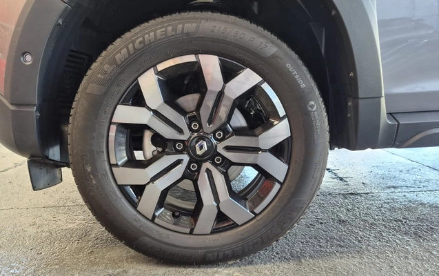 imagem-https://www.socarrao.com.br/sc-vehicle-images-prod/3712550/1788888510771-vehicle_image_1788888329_68f0f62d53095584866aee085593a0ff.jpeg