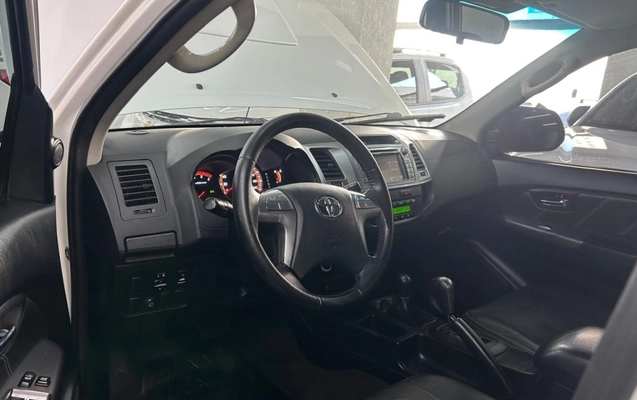 imagem-https://www.socarrao.com.br/sc-vehicle-images-prod/3712561/1788888565121-13_022847.jpg