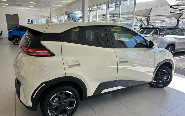 imagem-https://www.socarrao.com.br/sc-vehicle-images-prod/3712617/1789673241104-8456887_5_B_1613a54059.jpeg