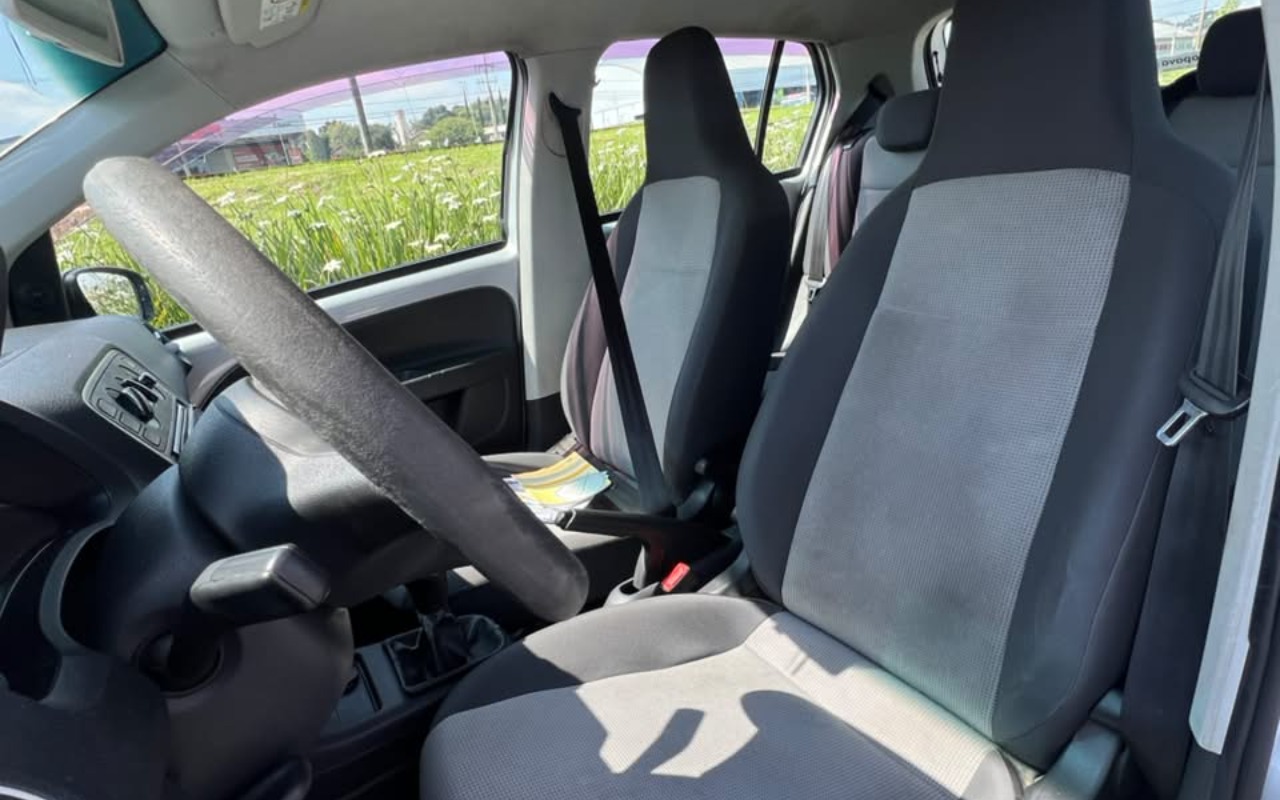 imagem-https://www.socarrao.com.br/sc-vehicle-images-prod/3713086/1789590479941-V2hhdHNBcHAgSW1hZ2UgMjAyNi0wOS0xNiBhdCAxNC4xNS4xMSAoMSkuanBlZw.jpeg