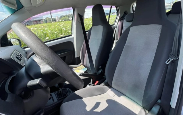imagem-https://www.socarrao.com.br/sc-vehicle-images-prod/3713086/1789590479941-V2hhdHNBcHAgSW1hZ2UgMjAyNi0wOS0xNiBhdCAxNC4xNS4xMSAoMSkuanBlZw.jpeg