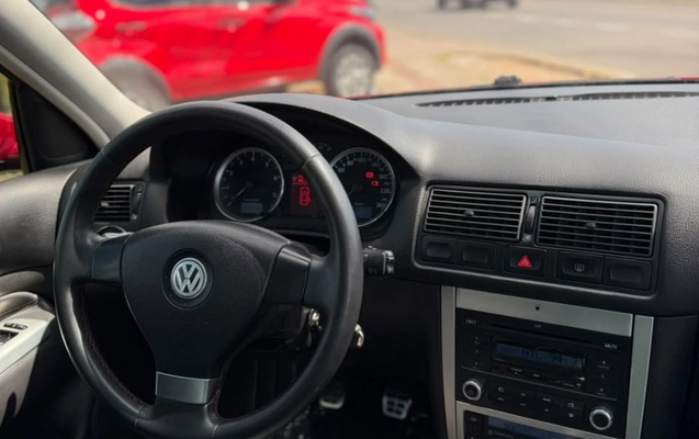 imagem-https://www.socarrao.com.br/sc-vehicle-images-prod/3713169/1788890081803-V2hhdHNBcHAgSW1hZ2UgMjAyNi0wOS0wOCBhdCAxNC40OC41OCAoMykuanBlZw.jpeg