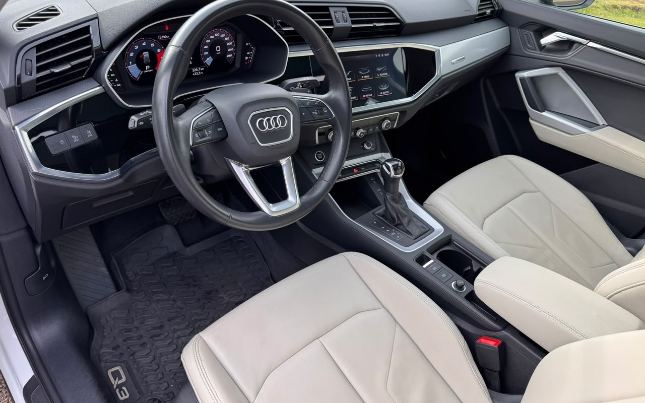 imagem-https://www.socarrao.com.br/sc-vehicle-images-prod/3713216/1788890080227-V2hhdHNBcHAgSW1hZ2UgMjAyNi0wOS0wOCBhdCAxMi4zOC4wMCAoMSkuanBlZw.jpeg