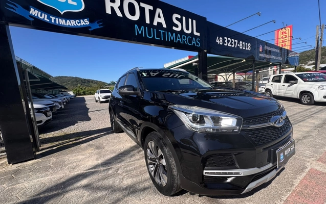 imagem-https://www.socarrao.com.br/sc-vehicle-images-prod/3713356/1788952355763-003_26e4448eaa3b4d1a667a19e2262b903c.jpeg