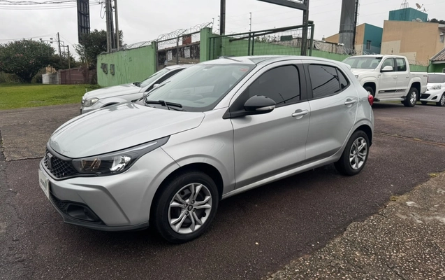 imagem-https://www.socarrao.com.br/sc-vehicle-images-prod/3713372/1788890527650-V2hhdHNBcHAgSW1hZ2UgMjAyNi0wOS0wOCBhdCAxNC4yMy40MSAoNSkuanBlZw.jpeg