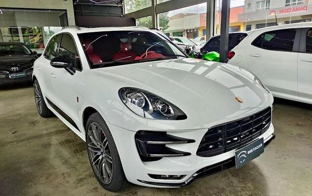 imagem-https://www.socarrao.com.br/sc-vehicle-images-prod/3713515/1790789675267-8456851_1_B_461c2d920e.jpeg