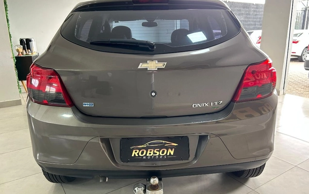 imagem-https://www.socarrao.com.br/sc-vehicle-images-prod/3713555/1788890903843-gb-14a6fab.jpeg