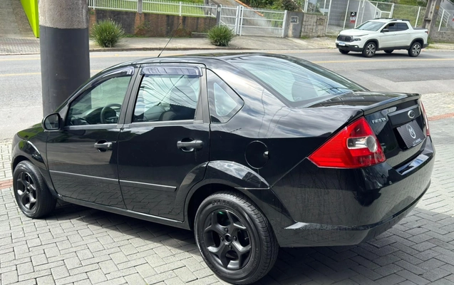 imagem-https://www.socarrao.com.br/sc-vehicle-images-prod/3713576/1788890918430-3d431dc9-56dc-37c8-21f8-3a2394608f2c.jpg