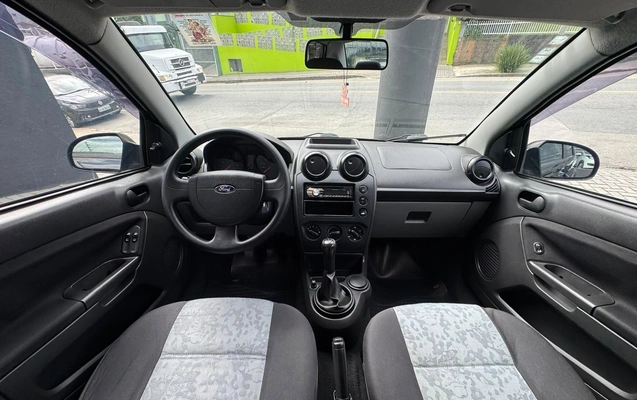 imagem-https://www.socarrao.com.br/sc-vehicle-images-prod/3713576/1788890918431-627e8a5d-0195-5fce-3bc2-3a2394608ef7.jpg