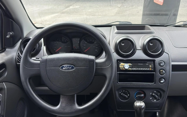 imagem-https://www.socarrao.com.br/sc-vehicle-images-prod/3713576/1788890918433-a279f1e4-41cf-19e1-18f2-3a2394608e99.jpg