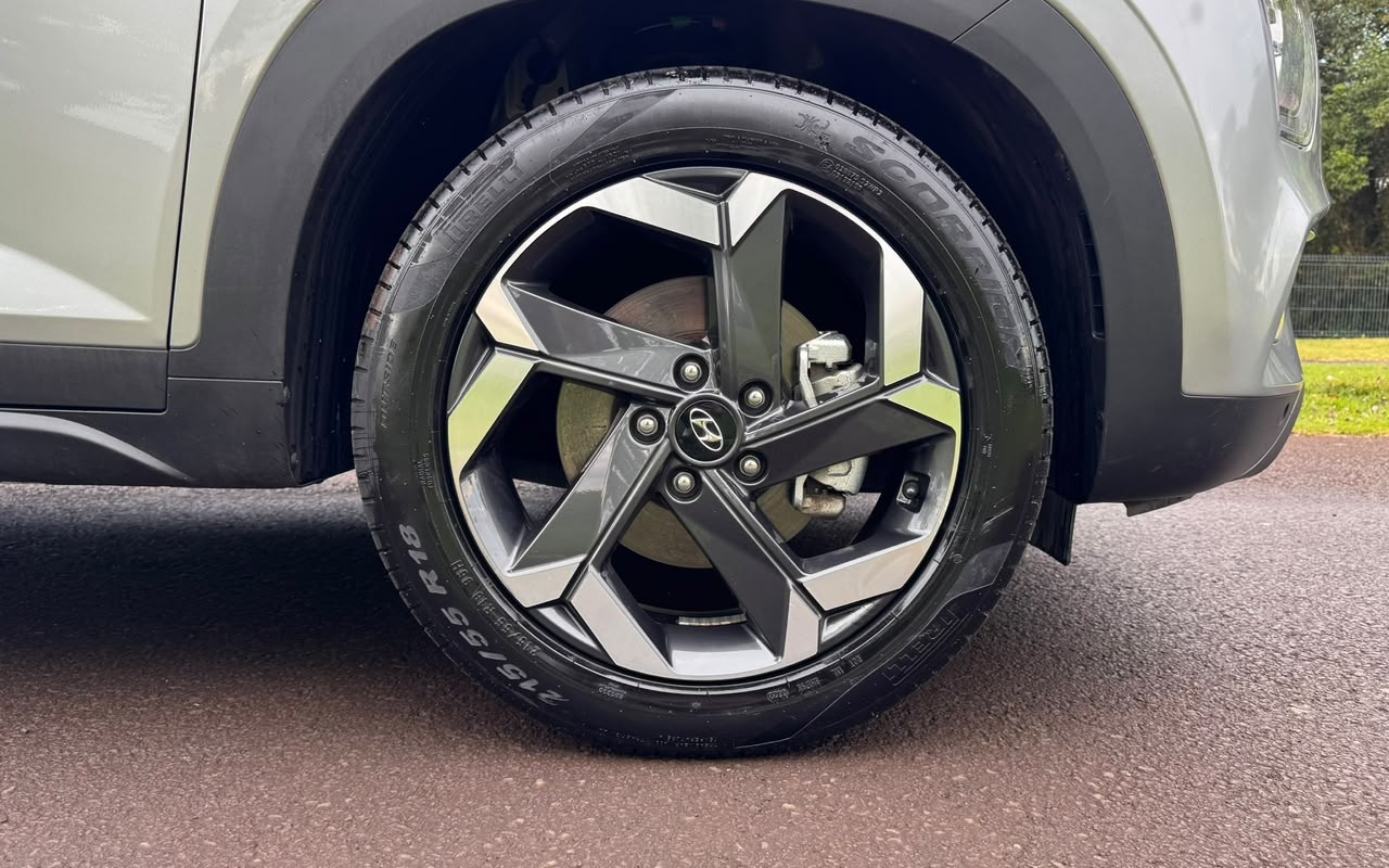 imagem-https://www.socarrao.com.br/sc-vehicle-images-prod/3713589/1788891039916-V2hhdHNBcHAgSW1hZ2UgMjAyNi0wOS0wOCBhdCAxNC4yOS4xNiAoMikuanBlZw.jpeg
