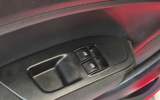 imagem-https://www.socarrao.com.br/sc-vehicle-images-prod/3713670/1789066567038-8448360_0_B_8750dc38b1.jpeg