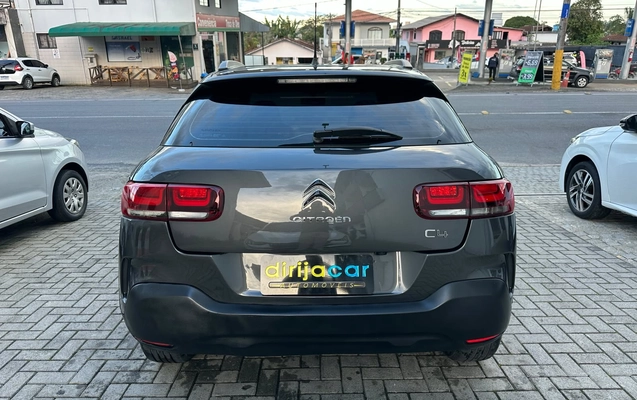 imagem-https://www.socarrao.com.br/sc-vehicle-images-prod/3714126/1788892859809-b7f83cce-4795-4c7e-96d1-51f39acdbf1d.jpeg