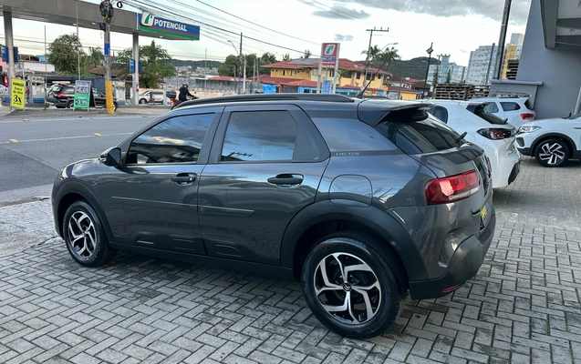 imagem-https://www.socarrao.com.br/sc-vehicle-images-prod/3714126/1788892859812-b07ad6c0-17f1-4534-b255-2382327de690.jpeg