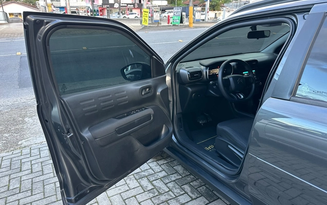 imagem-https://www.socarrao.com.br/sc-vehicle-images-prod/3714126/1788892859813-91b34950-800c-4108-8e65-86a138d2d65a.jpeg