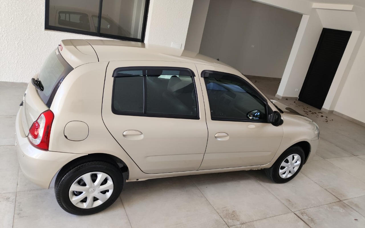 imagem-https://www.socarrao.com.br/sc-vehicle-images-prod/3714229/1788893032266-ZGJjMWRiZDUtOTI0My00OGVlLTg1OWUtZWJhOTgyYmU5ZmVhLmpwZw.jpg