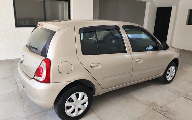 imagem-https://www.socarrao.com.br/sc-vehicle-images-prod/3714229/1788893032397-NTA3ZWM1OWQtNWI4My00NDMxLThiY2UtZWE5YmNmZWU5MjMxLmpwZw.jpg