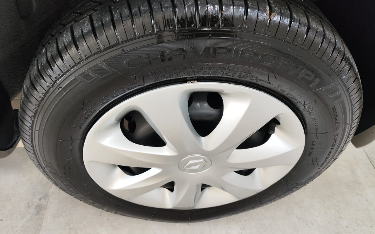 imagem-https://www.socarrao.com.br/sc-vehicle-images-prod/3714229/1788893032752-MTIwNDU5MTYtNmRjMC00YTk1LTgyMDUtM2MxNWIxODJjMzkwLmpwZw.jpg