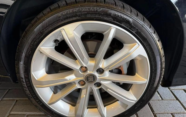 imagem-https://www.socarrao.com.br/sc-vehicle-images-prod/3714298/1789049693159-8457192_16_B_e01b7ebd5d.jpeg