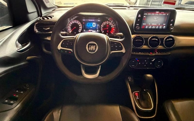 imagem-https://www.socarrao.com.br/sc-vehicle-images-prod/3714298/1789049693160-8457192_16_B_4a081369dc.jpeg