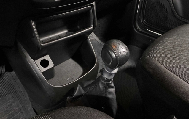 imagem-https://www.socarrao.com.br/sc-vehicle-images-prod/3714318/1788893209536-003_6a607adbaddf53691064dc03f76f2f8d.jpg