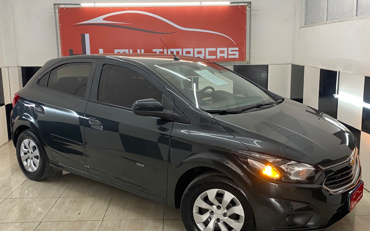 imagem-https://www.socarrao.com.br/sc-vehicle-images-prod/3714359/1788893806969-SU1HXzE2OTkuanBlZw.jpeg