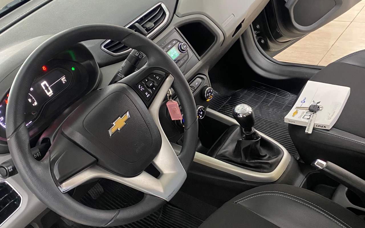 imagem-https://www.socarrao.com.br/sc-vehicle-images-prod/3714359/1788893807776-SU1HXzE3MTAuanBlZw.jpeg