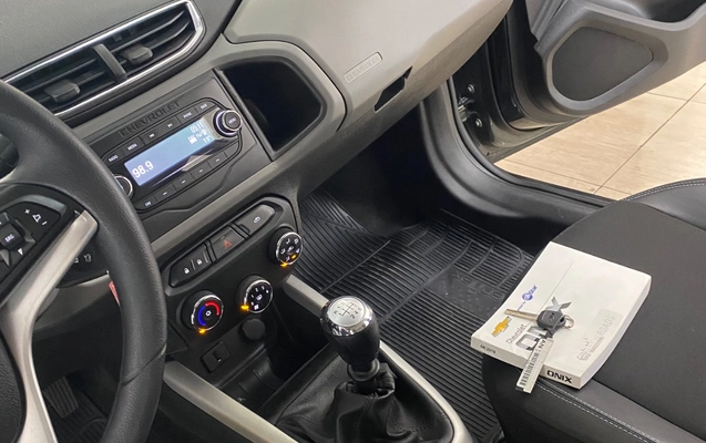 imagem-https://www.socarrao.com.br/sc-vehicle-images-prod/3714359/1788893808063-SU1HXzE3MTEuanBlZw.jpeg