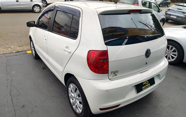 imagem-https://www.socarrao.com.br/sc-vehicle-images-prod/3714365/1789588027821-gb-dd30610.jpeg