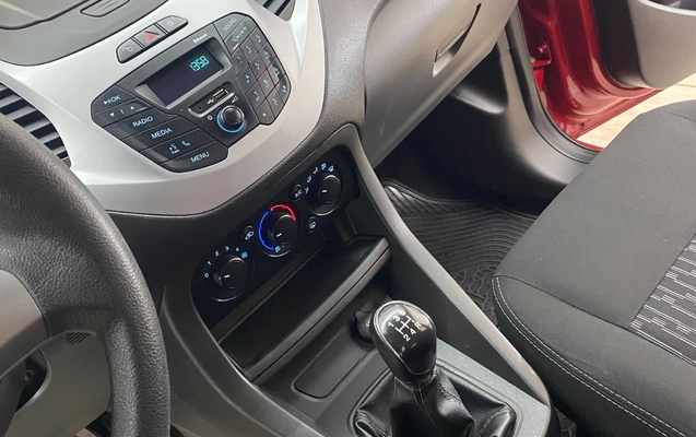 imagem-https://www.socarrao.com.br/sc-vehicle-images-prod/3714367/1788893768275-SU1HXzE2OTMuanBlZw.jpeg