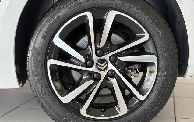 imagem-https://www.socarrao.com.br/sc-vehicle-images-prod/3714371/1788893727581-1_114927.jpg