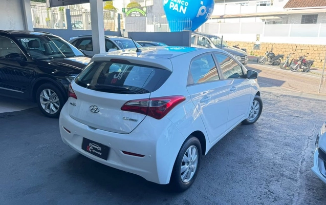 imagem-https://www.socarrao.com.br/sc-vehicle-images-prod/3714574/1789230449367-gb-00b4a18.jpeg