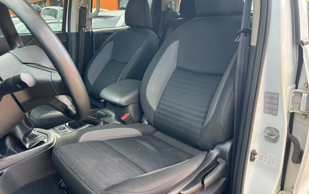 imagem-https://www.socarrao.com.br/sc-vehicle-images-prod/3714706/1788894729807-V2hhdHNBcHAgSW1hZ2UgMjAyNi0wOS0wOCBhdCAxNS41Ni4wOCAoMSkuanBlZw.jpeg