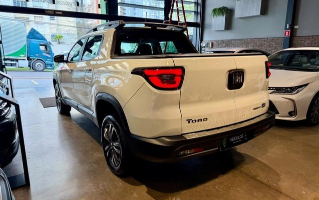 imagem-https://www.socarrao.com.br/sc-vehicle-images-prod/3714861/1788895075990-8457539_4_B_399e1db9b1.jpeg