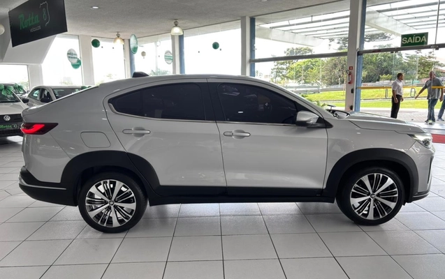 imagem-https://www.socarrao.com.br/sc-vehicle-images-prod/3714925/1788895144173-11_013827.jpg