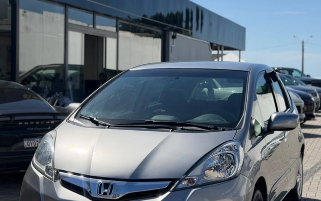 imagem-https://www.socarrao.com.br/sc-vehicle-images-prod/3715065/1788895908238-gb-8b7fafb.jpeg