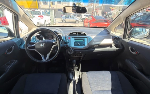 imagem-https://www.socarrao.com.br/sc-vehicle-images-prod/3715065/1788895908249-gb-64b0573.jpeg