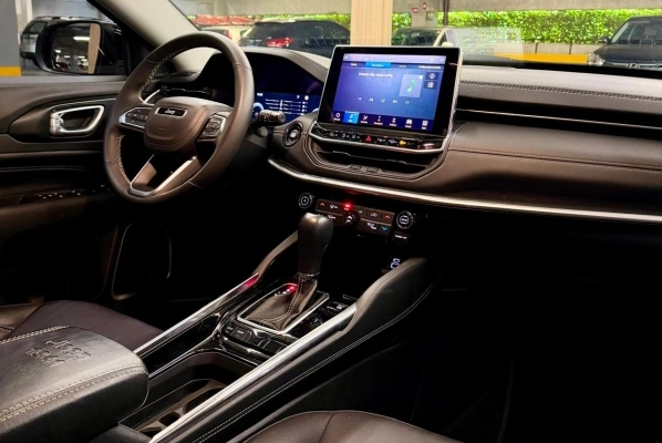 imagem-https://www.socarrao.com.br/sc-vehicle-images-prod/3715067/1788895942223-6V575ndbQTz2a8FUXnsmH3VZk7r2zIHk.jpg