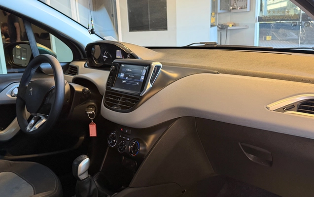 imagem-https://www.socarrao.com.br/sc-vehicle-images-prod/3715099/1788896083438-292e2516efdc4b7e8013203273c8177a_1788895945578.jpg