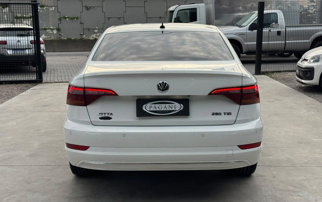 imagem-https://www.socarrao.com.br/sc-vehicle-images-prod/3715154/1788896148766-003_f96becf9016e26377a526257ab722064.jpeg