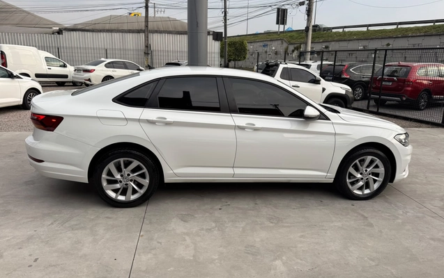imagem-https://www.socarrao.com.br/sc-vehicle-images-prod/3715154/1788896148773-003_6c840dd6e5b38facadb8ce5c19926329.jpeg