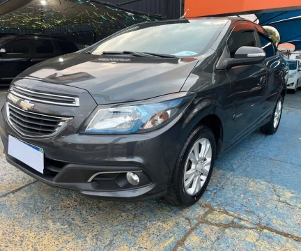 Chevrolet Prisma 2016 Cinza — foto 1 de 3
