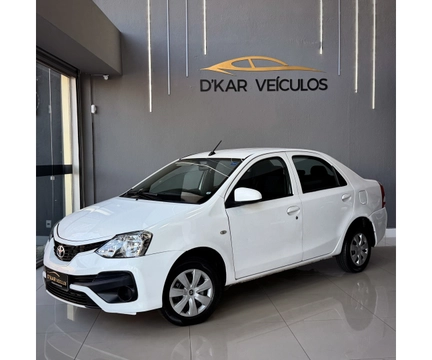 Toyota Etios 2018 Branco — foto 1 de 3
