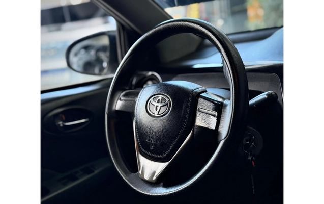 imagem-https://www.socarrao.com.br/sc-vehicle-images-prod/3715232/1788896325873-1_051353.jpg