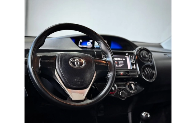 imagem-https://www.socarrao.com.br/sc-vehicle-images-prod/3715232/1788896325875-2_051353.jpg