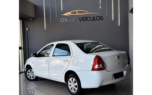 imagem-https://www.socarrao.com.br/sc-vehicle-images-prod/3715232/1788896325882-1_043428.jpg